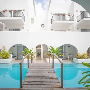 https://new-hotel-mediterraneo-tulum.allrivieramayahotels.com